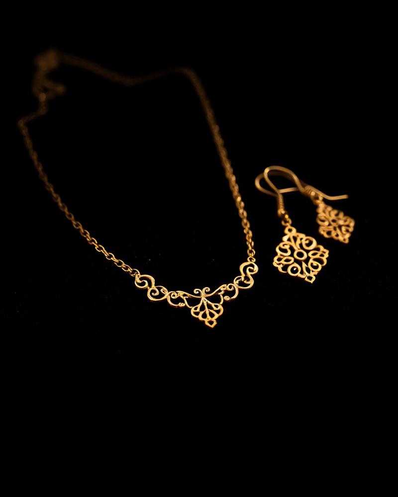 Lightweight gold jewellery sets at Al Jannat Jewellers, Abbottabad